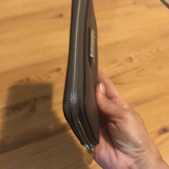 Marc by Marc Jacobs gray wallet - Picture 6 of 6